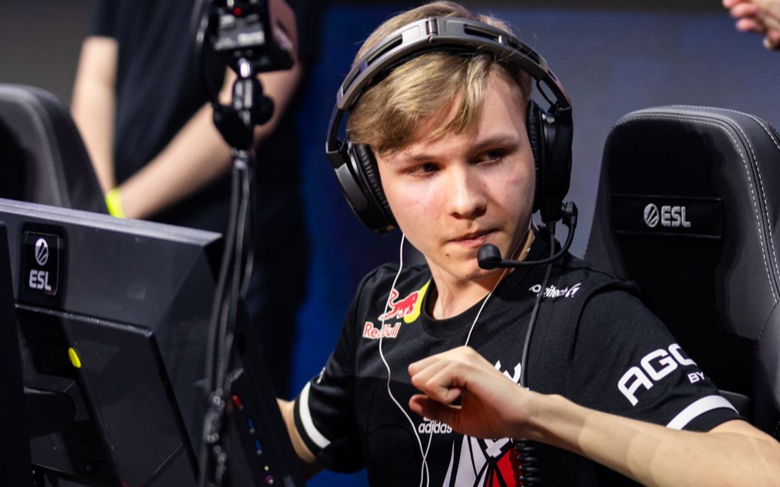 ANGE1 在 hiro 仅44天大的时候首次亮相于第一场比赛