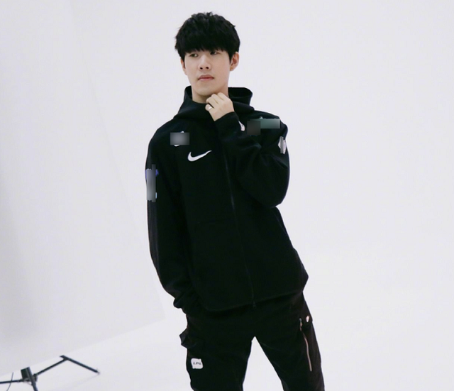 【DOTA2快讯】V社：东欧区DPC将被无限期延迟！